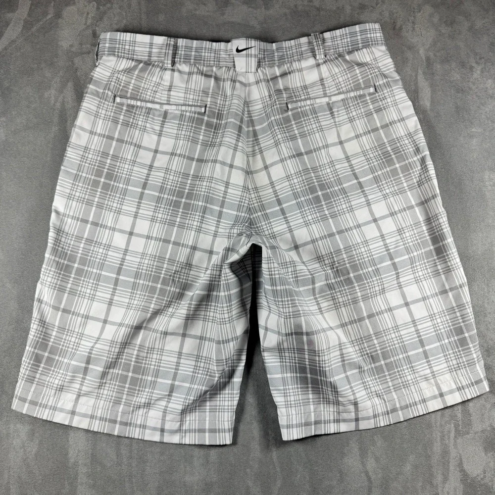 Nike Golf Shorts Mens‎ 34 Grey White Plaid Dri-FIT Stretch Performance